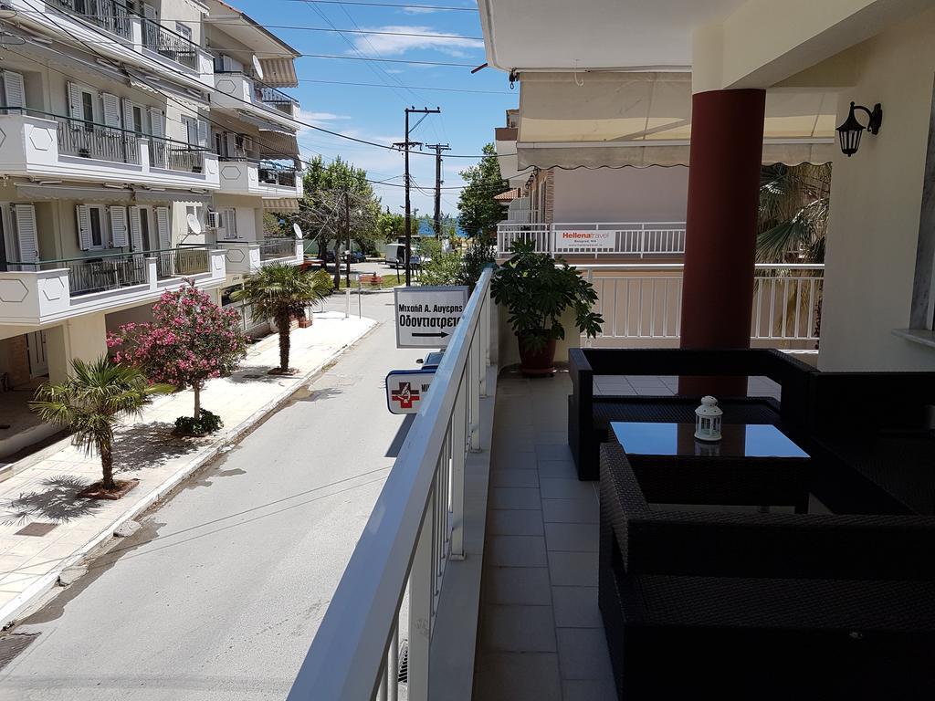 Bourlis Apartments Asprovalta Exterior photo